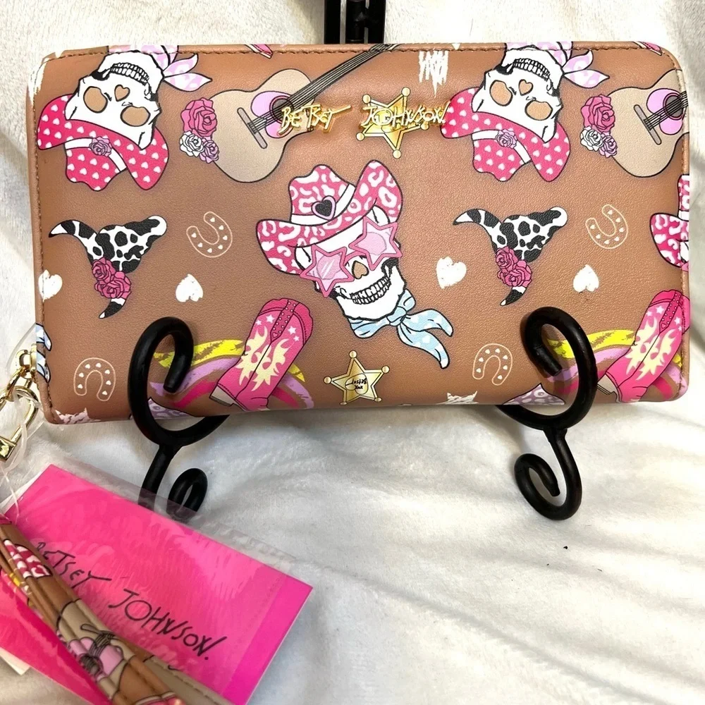 🩷☠️ BETSEY JOHNSON Western Cowboy Skull Print Zip Around Wristlet/Wallet🩷☠️NWT